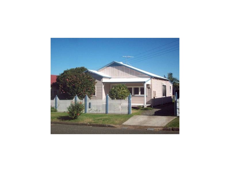 25 Albert Street, Belmont NSW 2280