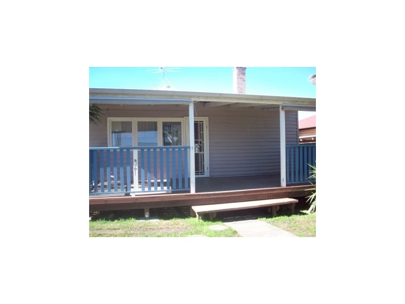 25 Albert Street, Belmont NSW 2280