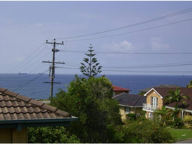 15 Bligh AVENUE, Caves Beach NSW 2281