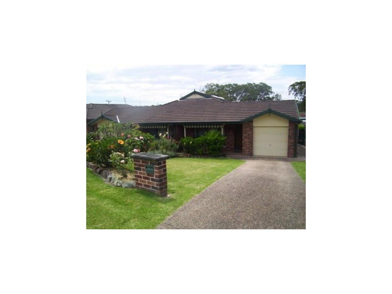 2/12 Baronet CLOSE, Floraville NSW 2280