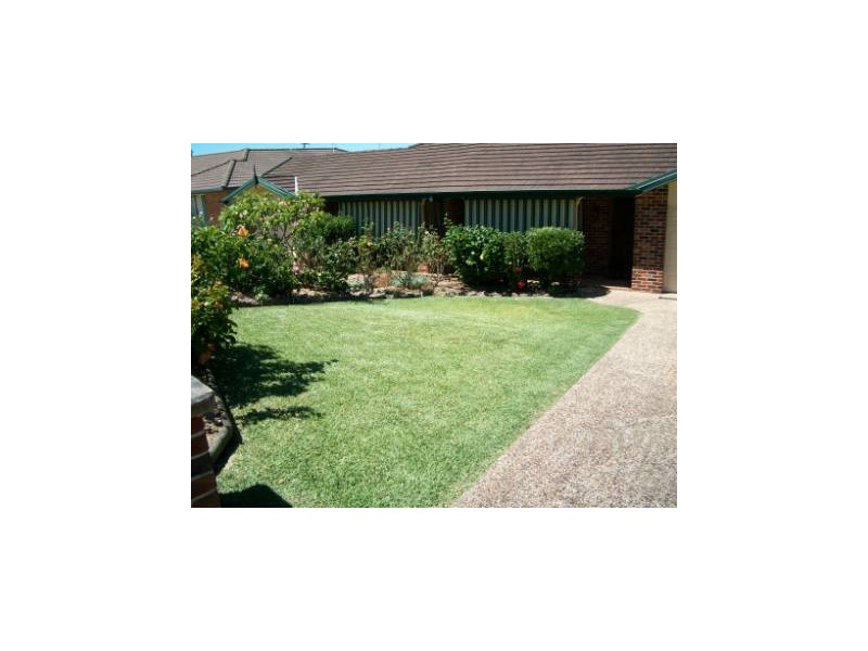 2/12 Baronet CLOSE, Floraville NSW 2280