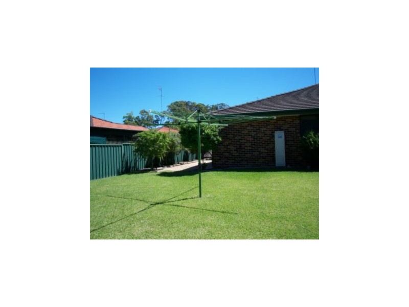 2/12 Baronet CLOSE, Floraville NSW 2280