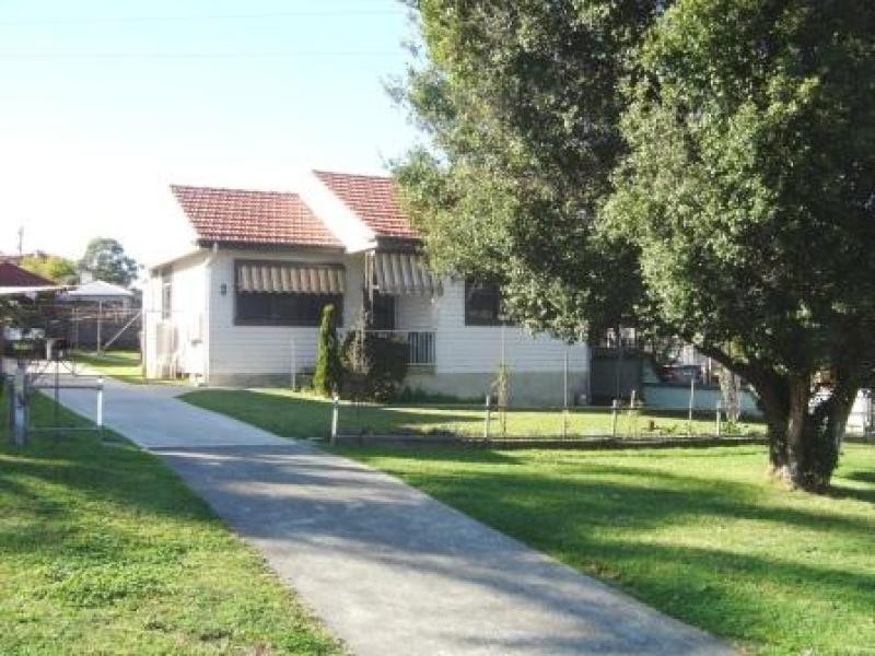 1/3 Dunkley STREET, Mount Hutton NSW 2290