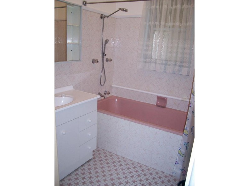 1/3 Dunkley STREET, Mount Hutton NSW 2290