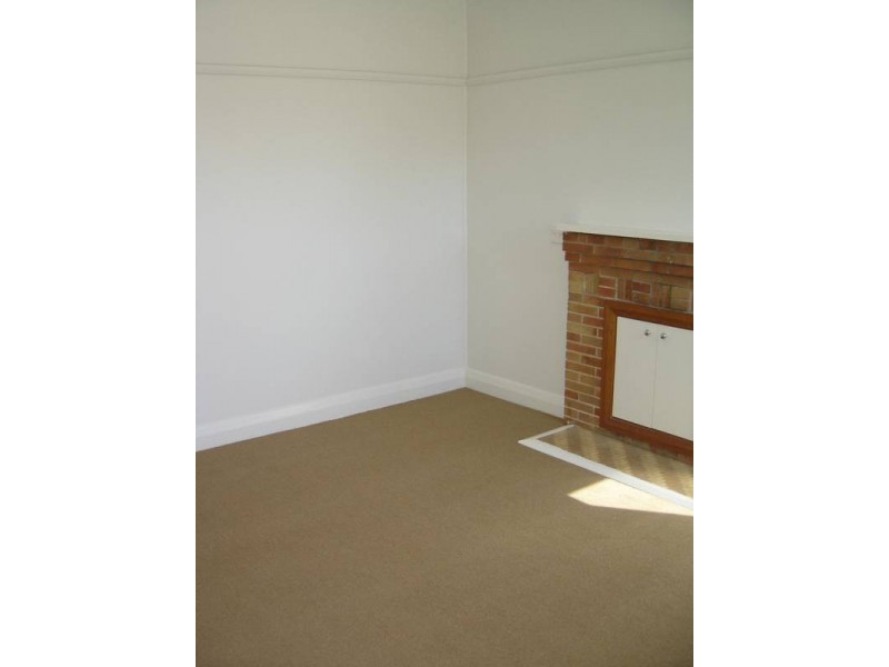 10 Swan STREET, Marks Point NSW 2280