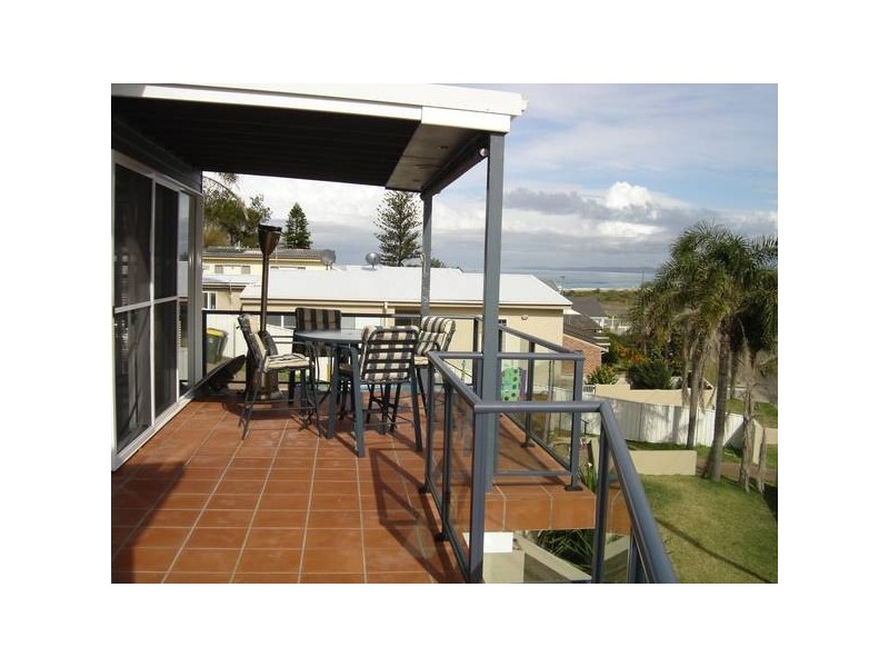 20 Alison Street, Redhead NSW 2290