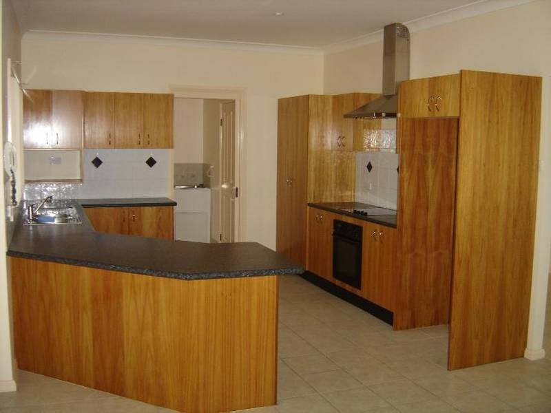 6 Jacky Close, Belmont NSW 2280