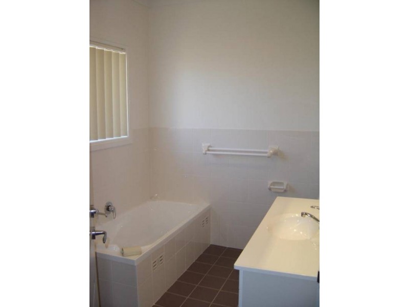 1/152-154 Kings Road, New Lambton NSW 2305