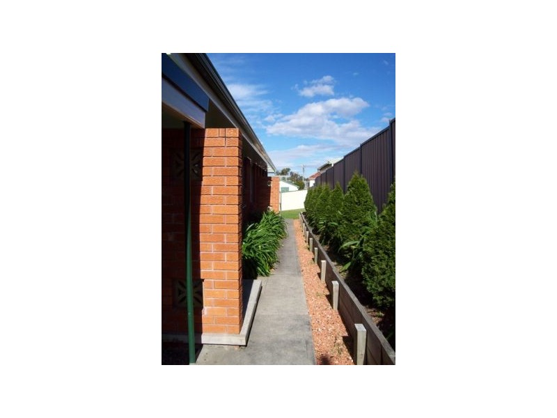 2/34 Burwood Street, Kahibah NSW 2290