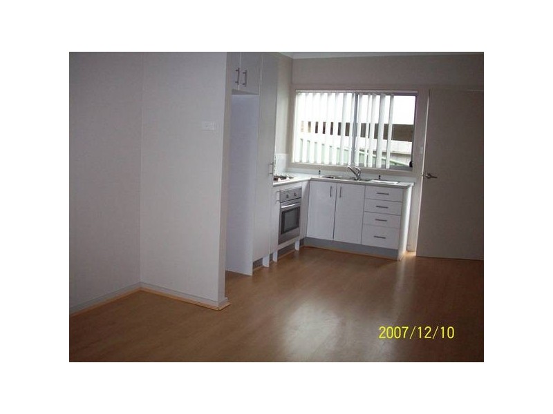 2/24 Haig Street, Belmont NSW 2280