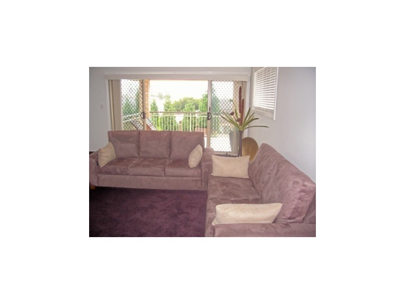 36 Geraldton Drive, Redhead NSW 2290