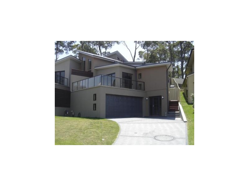 40 Park Royal Drive, Floraville NSW 2280