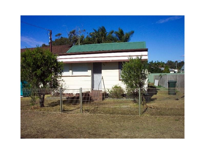 8B Docker Street, Marks Point NSW 2280