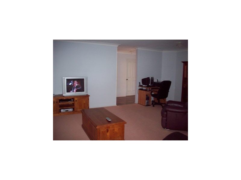 31 Park Royal Drive, Floraville NSW 2280