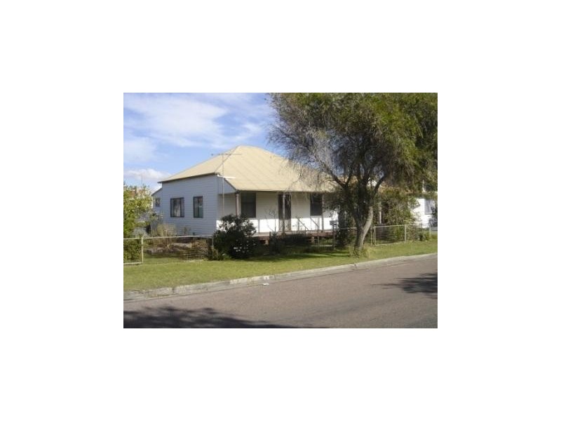 Beach Street, Belmont South NSW 2280