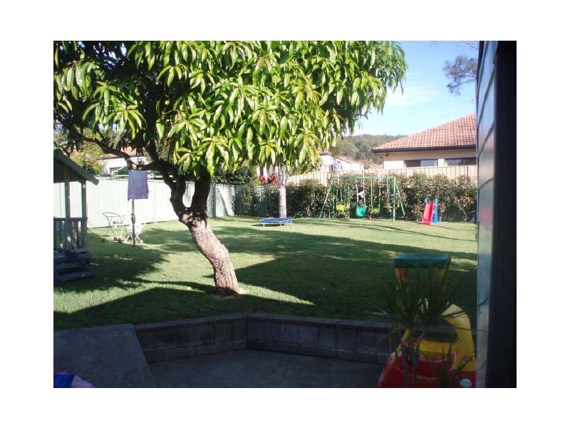 5 Jean Street, Belmont NSW 2280