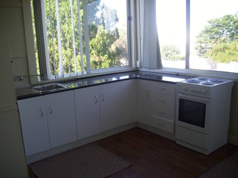 1/17 Ross Street, Belmont NSW 2280