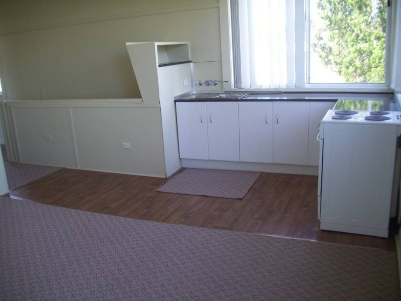 1/17 Ross Street, Belmont NSW 2280