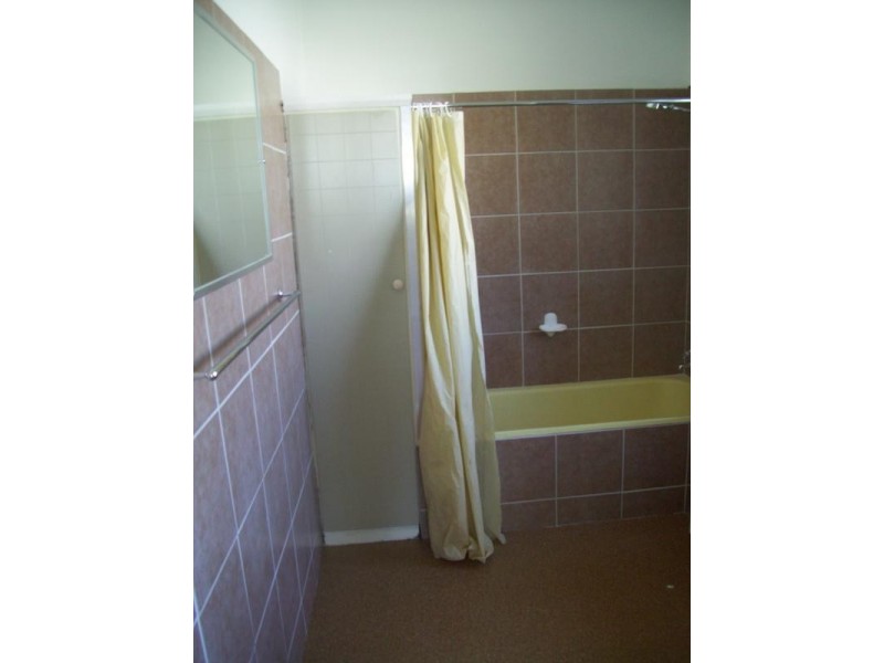 1/17 Ross Street, Belmont NSW 2280