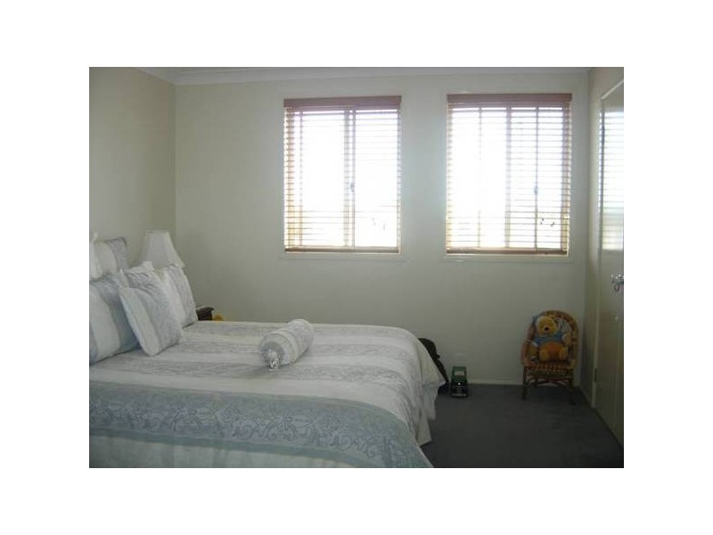 Gommera Street, Blacksmiths NSW 2281