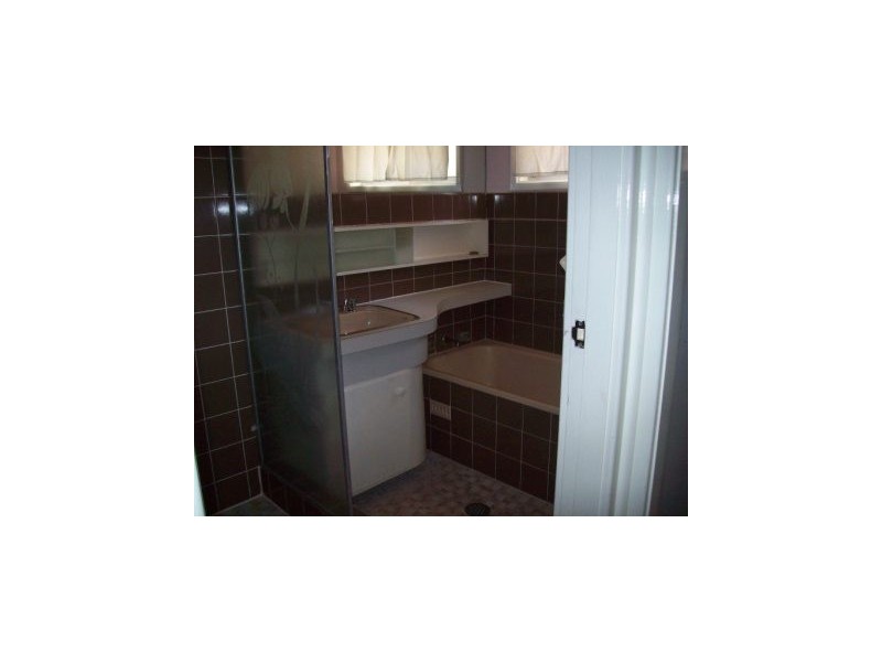 11 Benaud Street, Charlestown NSW 2290