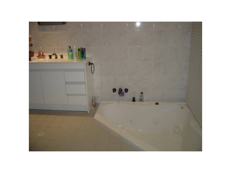 21a Edith Street, Marks Point NSW 2280