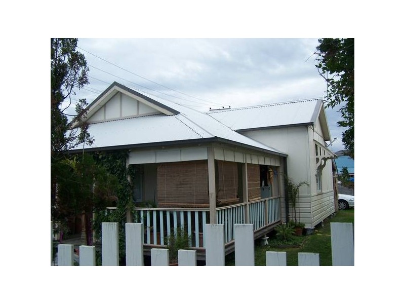 704 Pacific Highway (cnr Ethel St), Belmont South NSW 2280