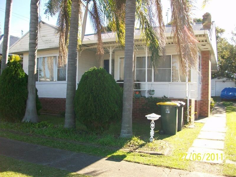 5 Maude Street, Belmont NSW 2280