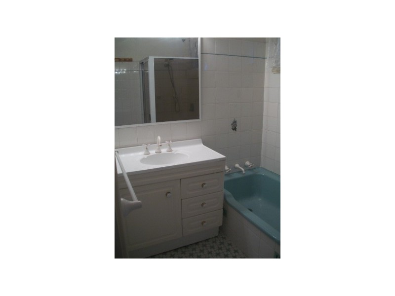 10 Stokes Street, Redhead NSW 2290