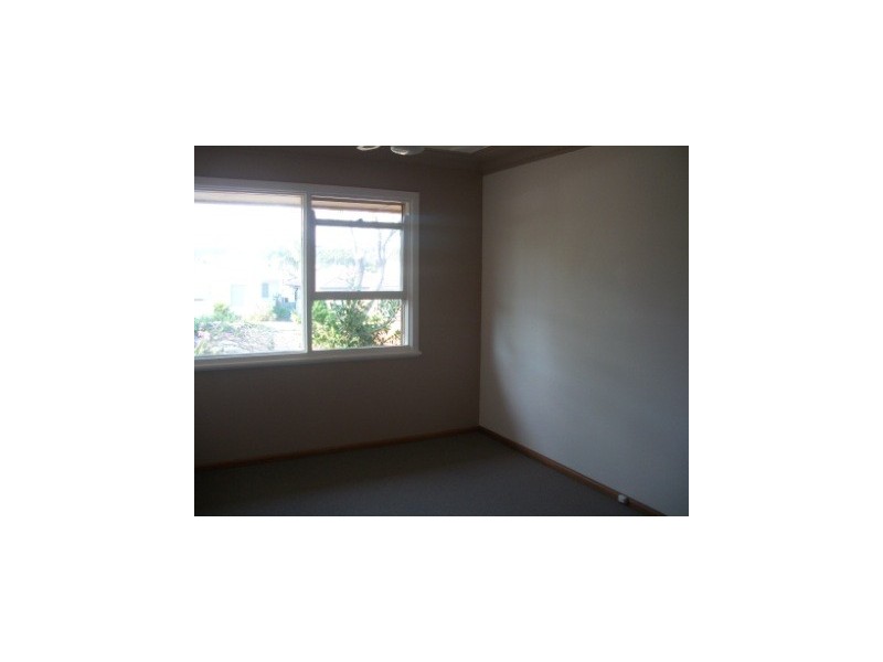 10 Stokes Street, Redhead NSW 2290