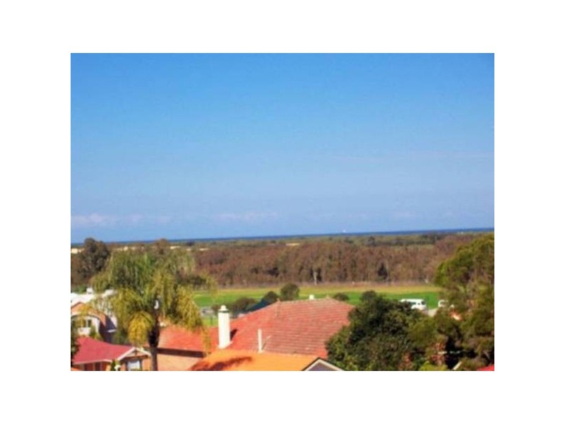 12 Chief Street, Belmont North NSW 2280