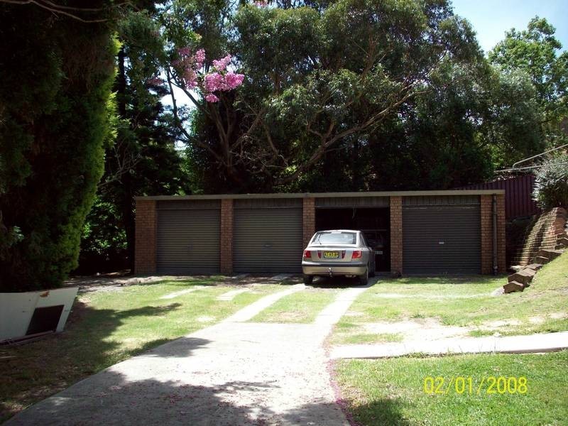 15 Belmont Cres, Belmont NSW 2280