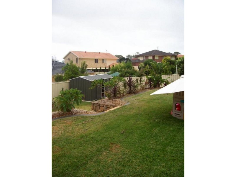 25 Pebble Beach Court, Belmont NSW 2280