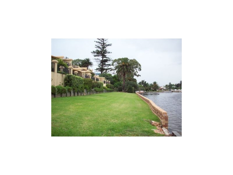 2/41 Walter Street, Belmont NSW 2280