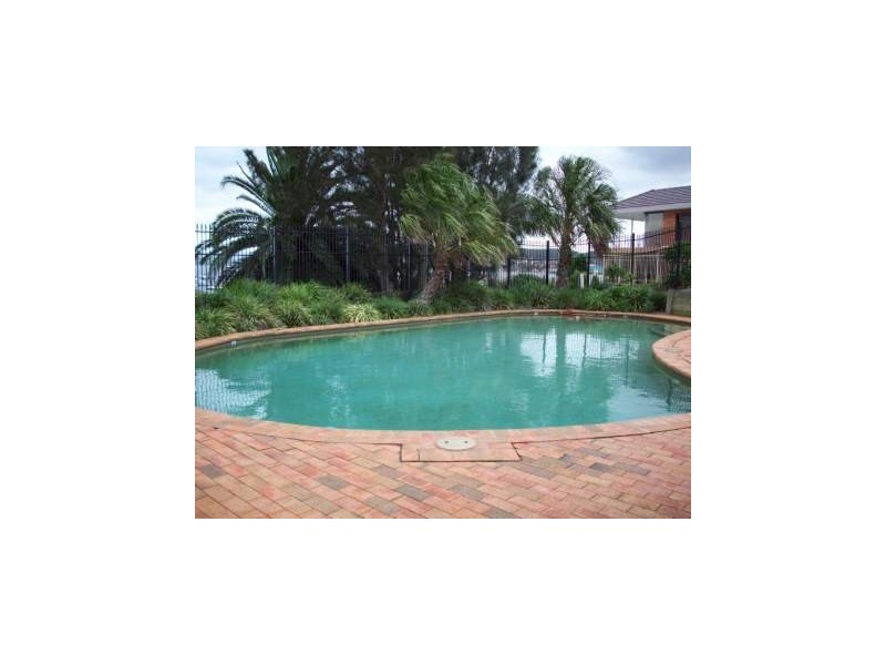 2/41 Walter Street, Belmont NSW 2280