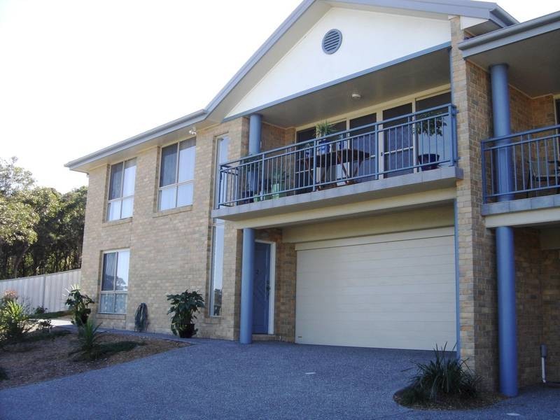 2/3 Warrior Street, Belmont North NSW 2280