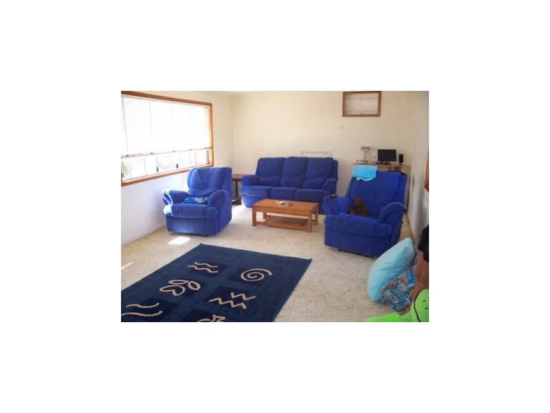 42 Makoro Street, Pelican NSW 2281