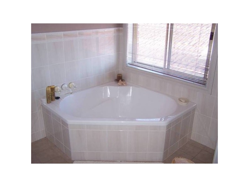 Valentine NSW 2280