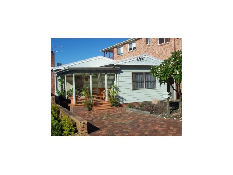 28 Cowlishaw Street, Redhead NSW 2290