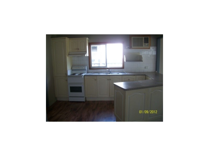 25 Ross Street, Belmont NSW 2280