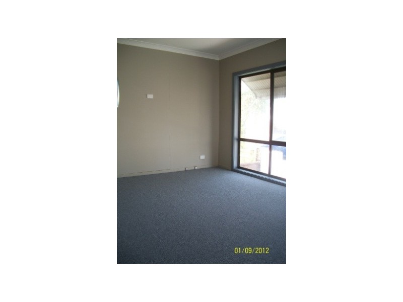 25 Ross Street, Belmont NSW 2280