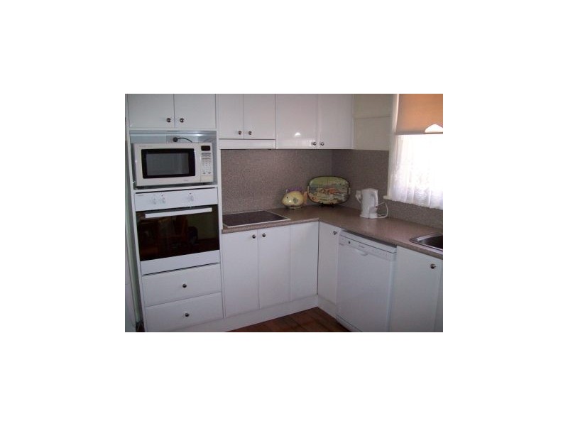 4 Lewers Street, Belmont NSW 2280