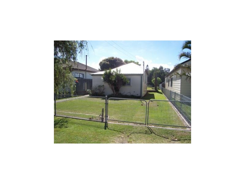 39 Marks Point Rd, Marks Point NSW 2280
