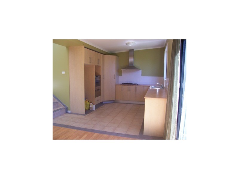 25 John Street, Tingira Heights NSW 2290