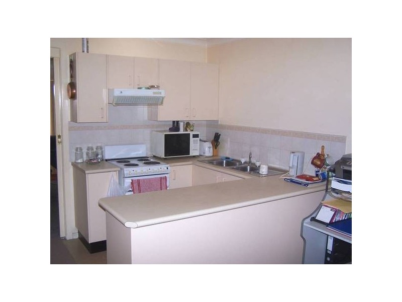 2/4 Chippendall Street, Speers Point NSW 2284