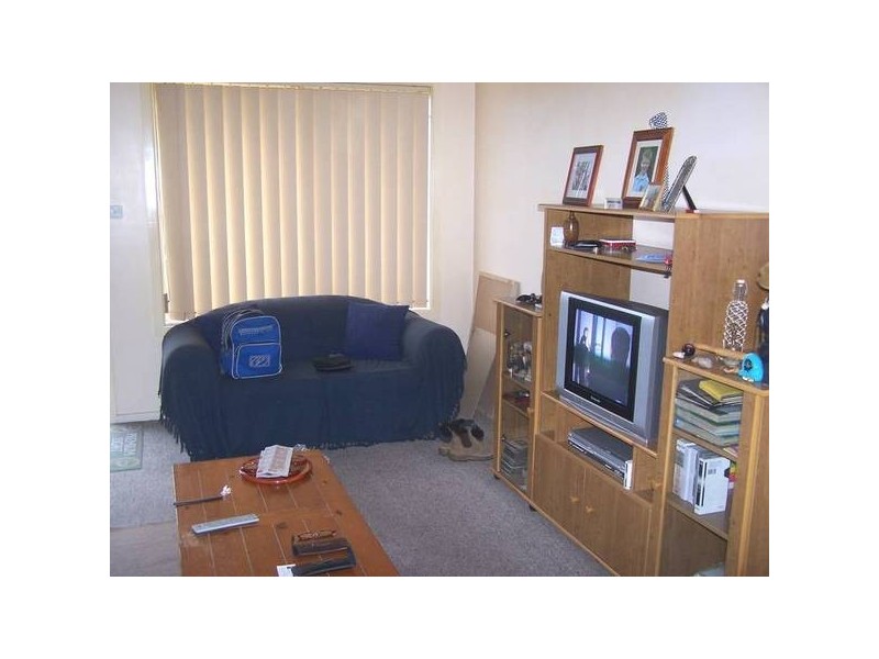 2/4 Chippendall Street, Speers Point NSW 2284