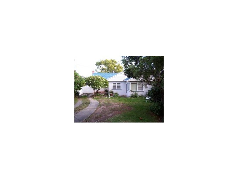 11 Vista Parade, Belmont NSW 2280