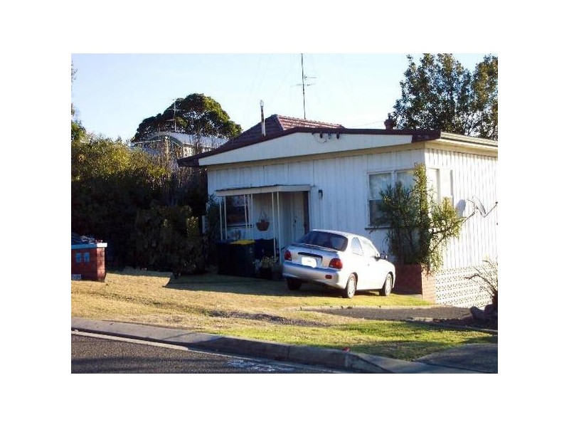 2/15 Walter Street, Belmont NSW 2280