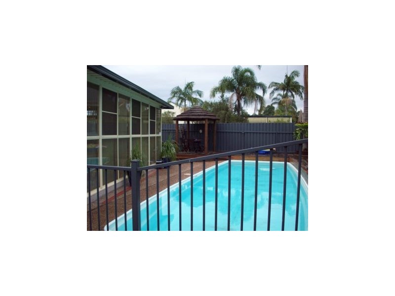 13 Cobbin Parade, Belmont NSW 2280