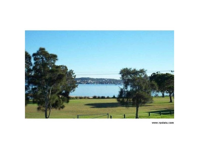 6 Paley Crescent, Belmont South NSW 2280